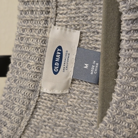 🎯Old Navy Cable Knit Sweater - Picture 4 of 6